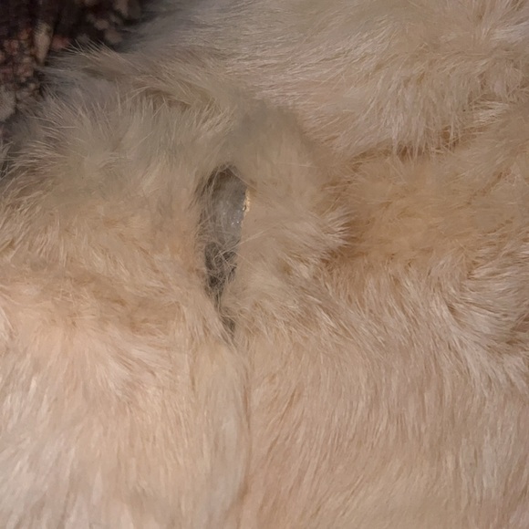 Vintage rabbit fur coat for repair or repurpose - Picture 7 of 8